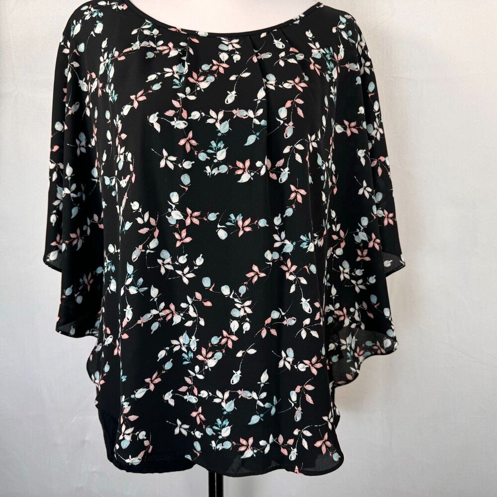 Elle Ladies Top Sz M Solid black under Tank Floral Bat Wing Sleeve top